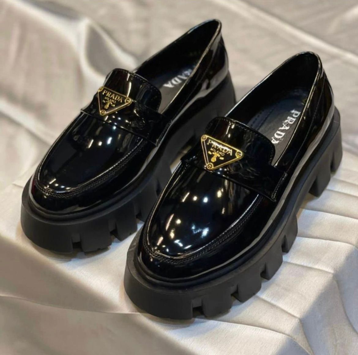 Parada Shoes